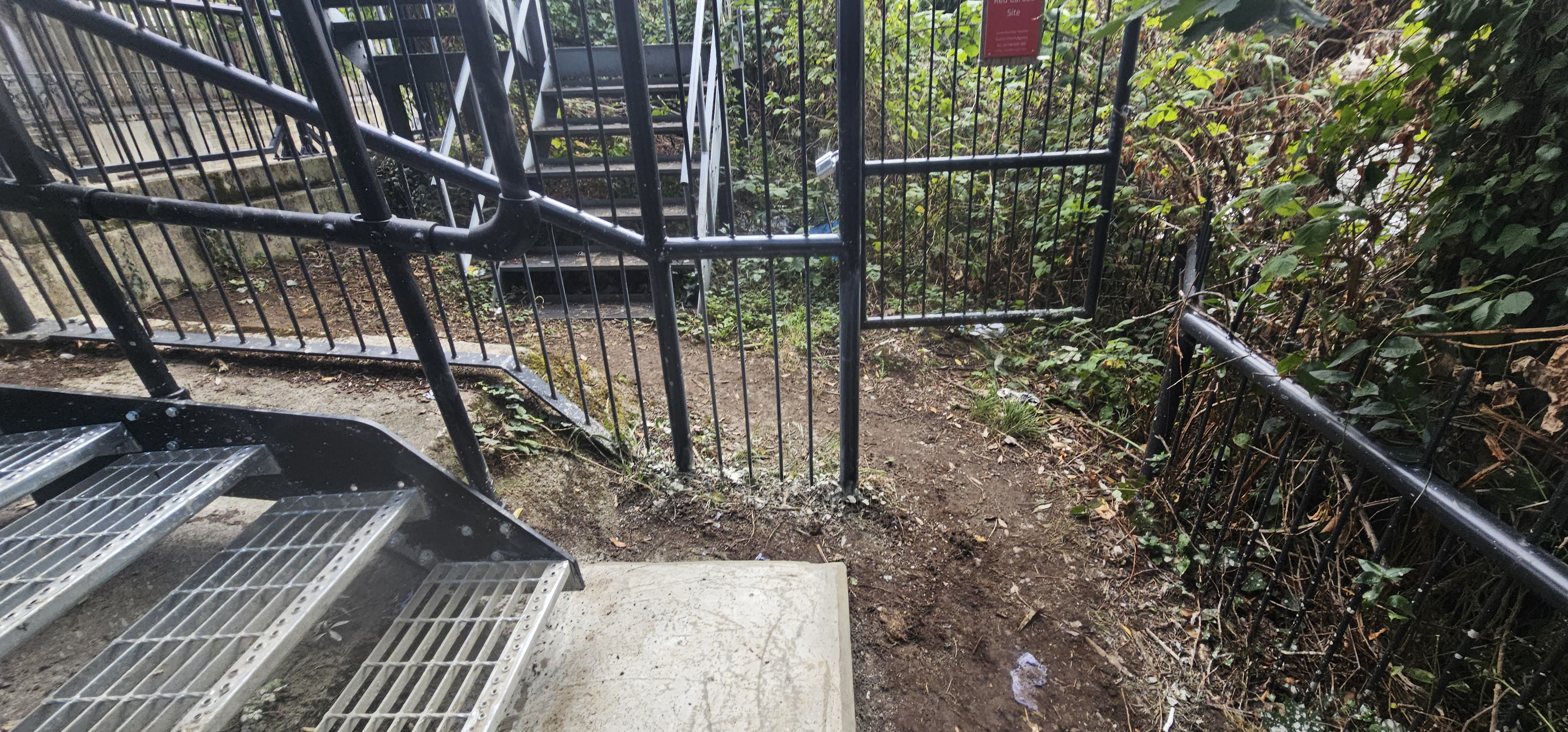 Other fencing after painting